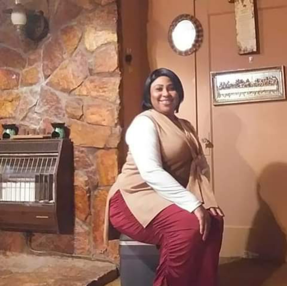 Tan pullover sweater very comfortable only wore twice smoke Free pet free home
